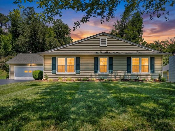 7049 Autumn Wood LN, Roanoke, VA 24019