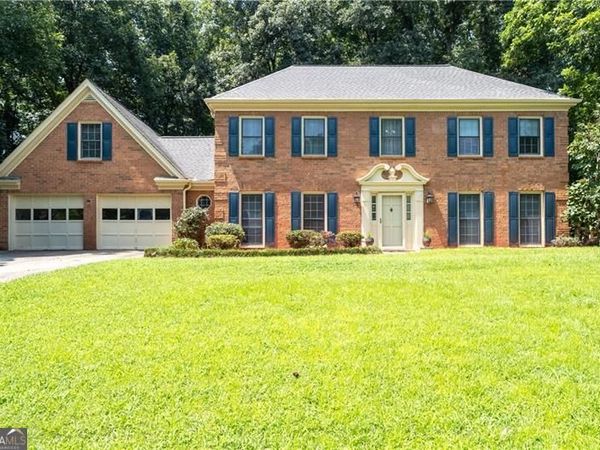 5497 Georgetown Trace SW, Lilburn, GA 30047