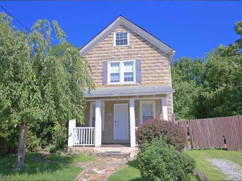 519 Wellington Avenue , Akron, OH 44305 Photo 1