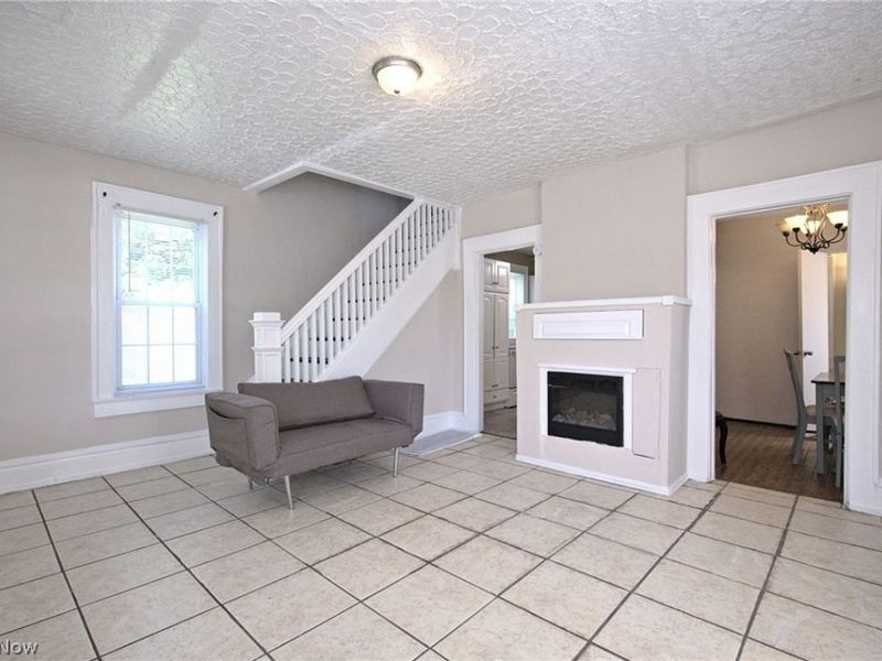 519 Wellington Avenue , Akron, OH 44305 Photo 3