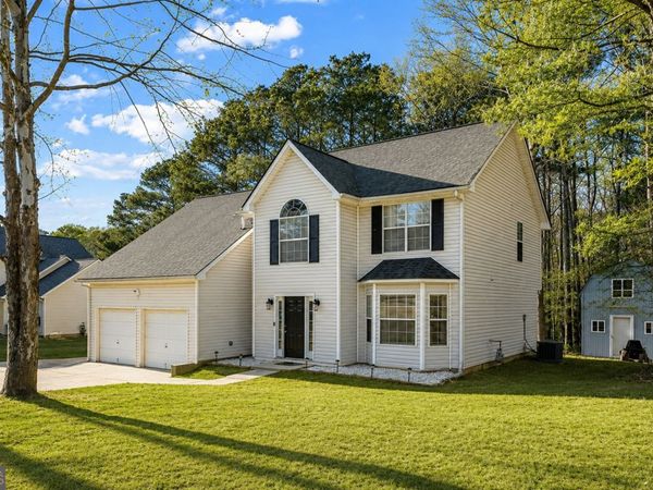 6585 Manor Creek Drive, Douglasville, GA 30135