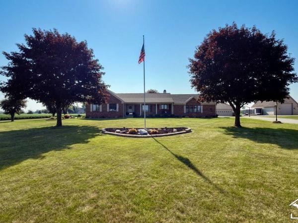 8940 S Dixie Highway, Erie, MI 48133