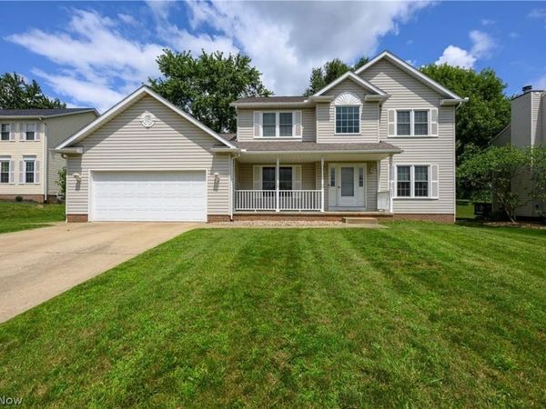 205 Shawnee Circle, Louisville, OH 44641