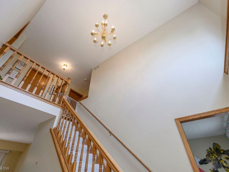 205 Shawnee Circle, Louisville, OH 44641 Photo 17