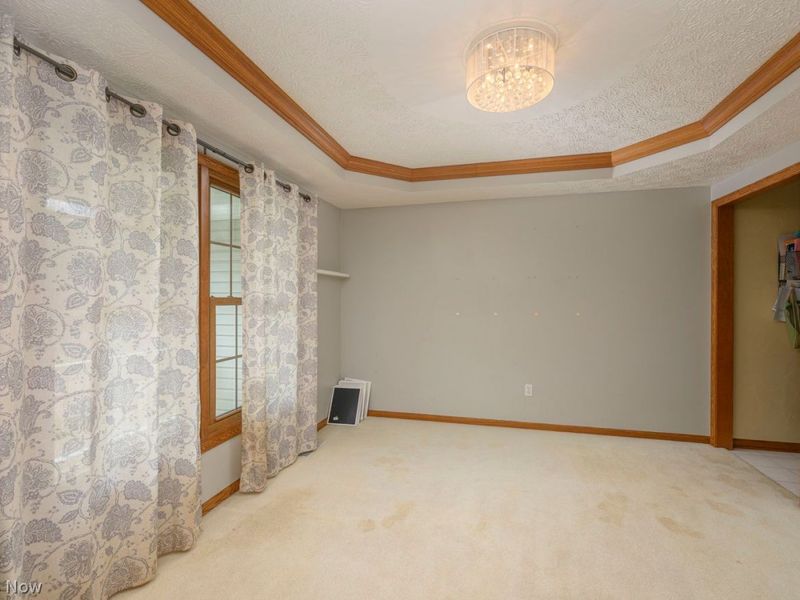 205 Shawnee Circle, Louisville, OH 44641 Photo 3
