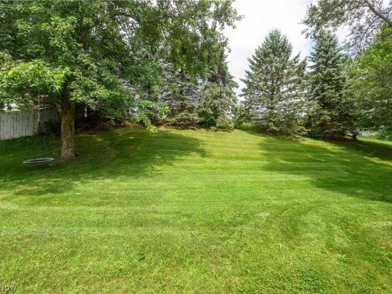 205 Shawnee Circle, Louisville, OH 44641 Photo 34