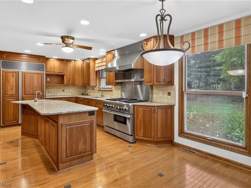 134 Quail Hollow Circle SE, Howland, OH 44484 Photo 12
