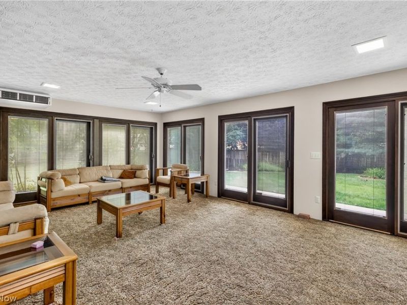 134 Quail Hollow Circle SE, Howland, OH 44484 Photo 17
