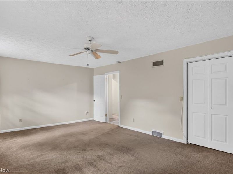 134 Quail Hollow Circle SE, Howland, OH 44484 Photo 29