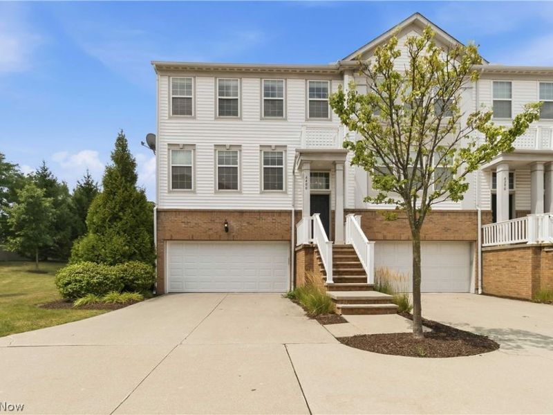 6400 Park Pointe Court, Pepper Pike, OH 44124 Photo 4