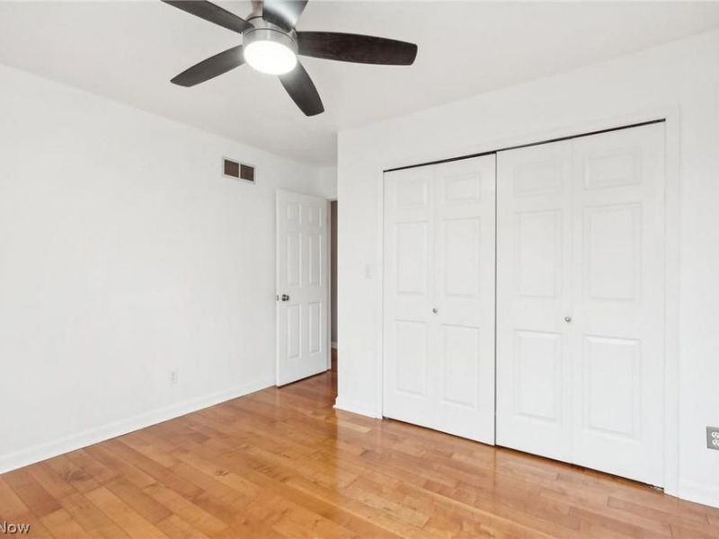 3027 Circle Court, Cleveland, OH 44113 Photo 11