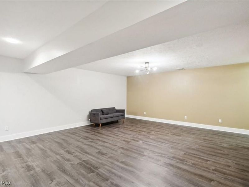 3027 Circle Court, Cleveland, OH 44113 Photo 16