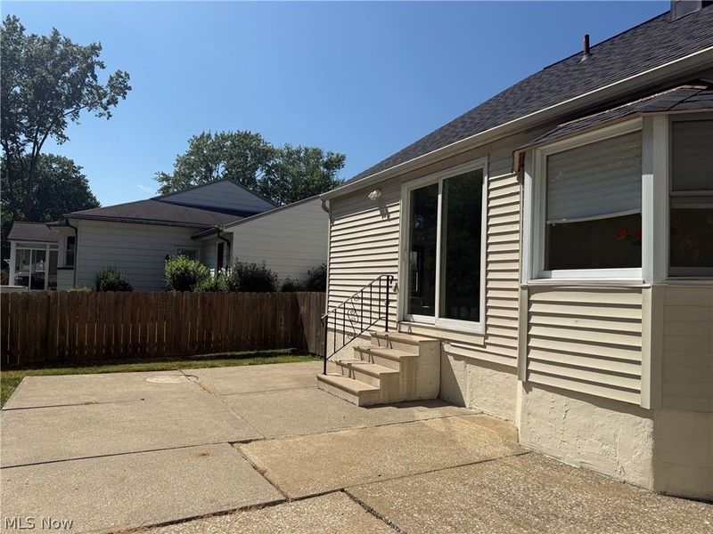 24195 Maple Ridge Road, North Olmsted, OH 44070 Photo 25