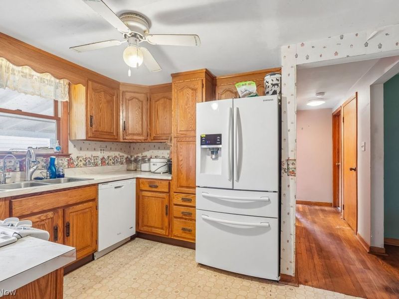 2492 Summit Street, Kent, OH 44240 Photo 6