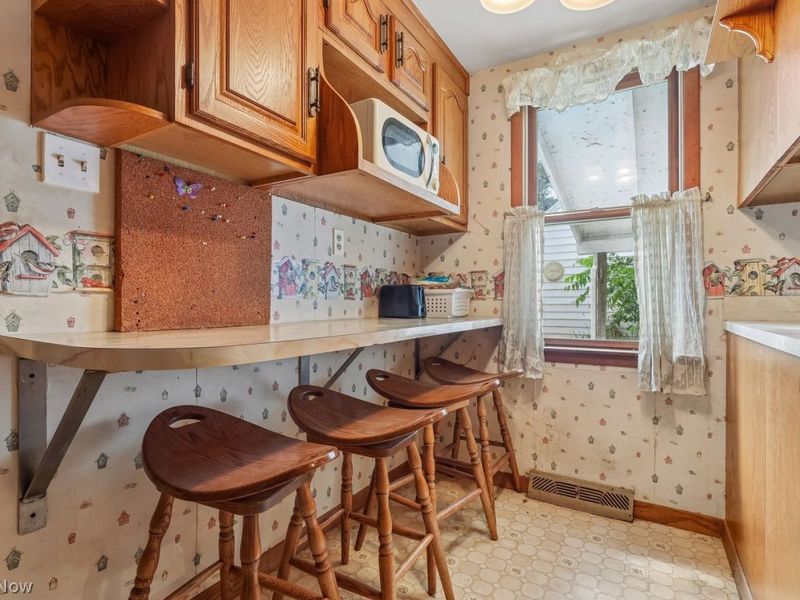 2492 Summit Street, Kent, OH 44240 Photo 8