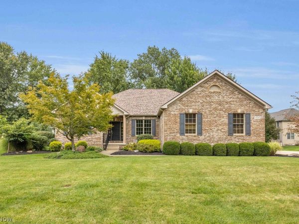 33258 St James Trail, Avon, OH 44011