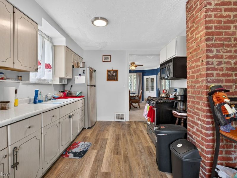 13408 Highlandview Avenue, Cleveland, OH 44135 Photo 14