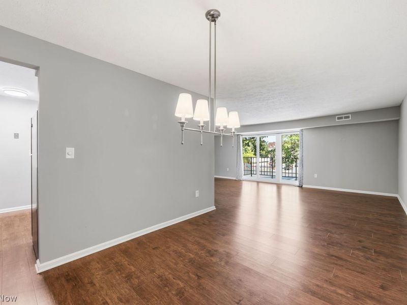 1931 King James Parkway, Unit 323, Westlake, OH 44145 Photo 7