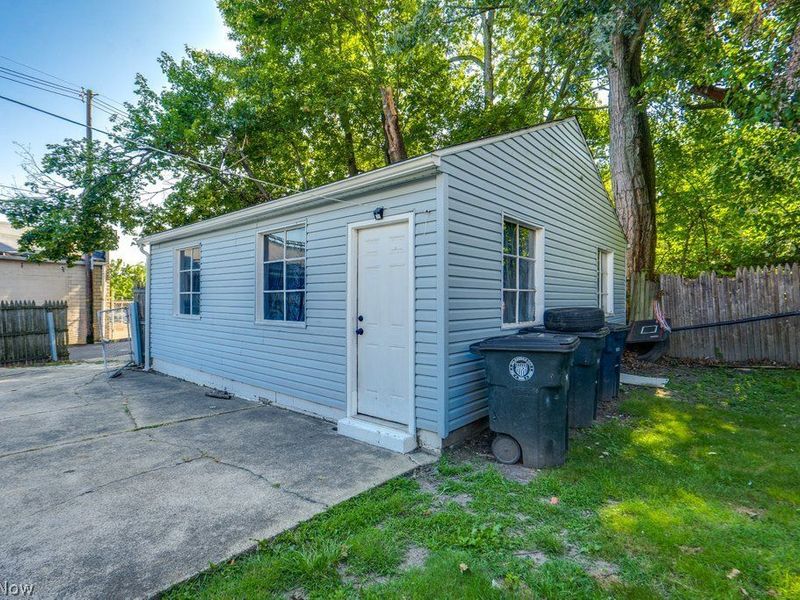2156 7th Street SW, Akron, OH 44314 Photo 17