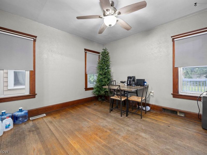 148 Clinton Avenue, Elyria, OH 44035 Photo 13