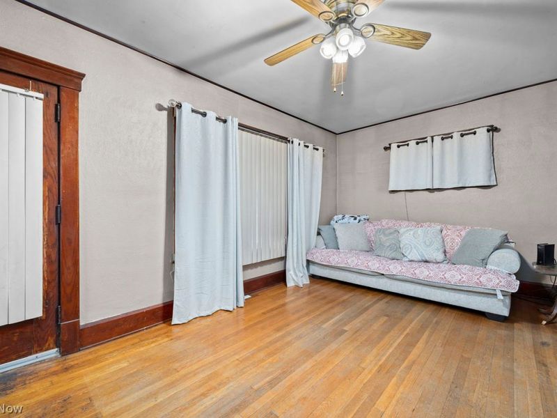 148 Clinton Avenue, Elyria, OH 44035 Photo 3