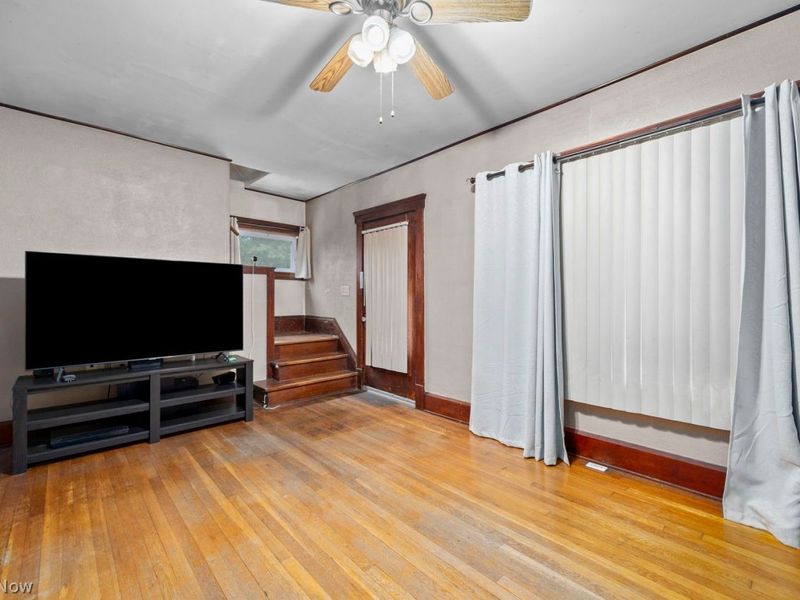 148 Clinton Avenue, Elyria, OH 44035 Photo 5