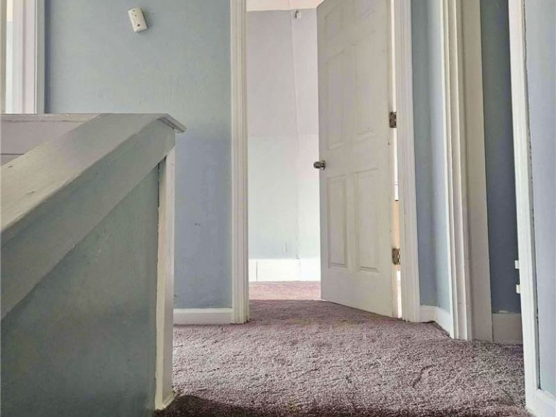 10528 Englewood Avenue, Cleveland, OH 44108 Photo 6