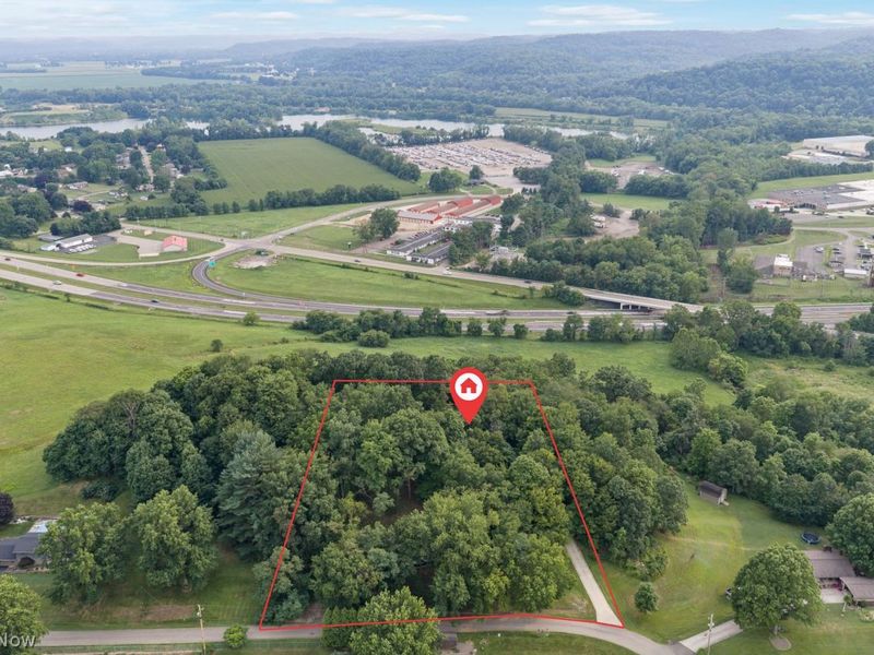 3090 Ashwood Drive SE, New Philadelphia, OH 44663 Photo 3