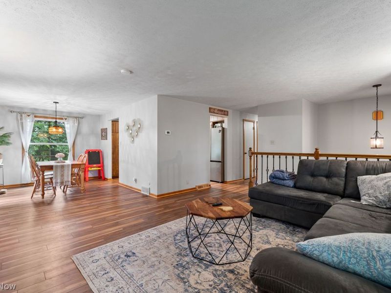 3090 Ashwood Drive SE, New Philadelphia, OH 44663 Photo 8