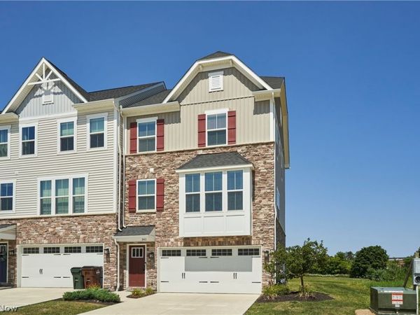3411 Links Drive, Fairlawn, OH 44333