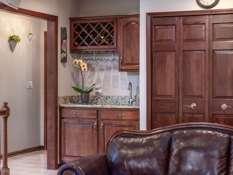 30939 Riviera Lane, Westlake, OH 44145 Photo 10