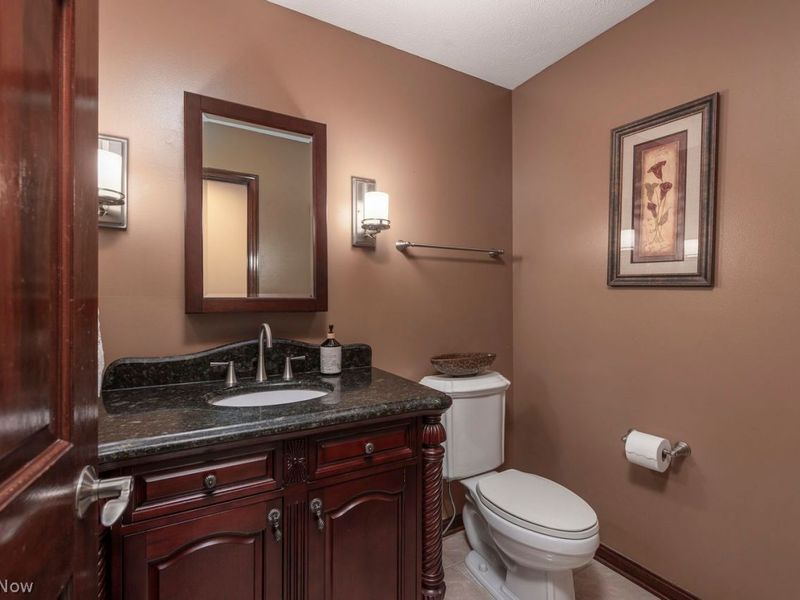 30939 Riviera Lane, Westlake, OH 44145 Photo 20