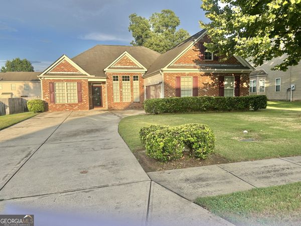 105 Chickasaw Court, Byron, GA 31008