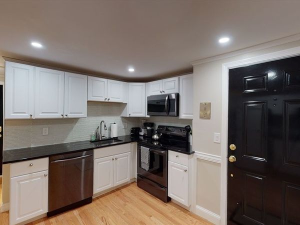 290 Beacon St, Unit 2, Boston, MA 02116