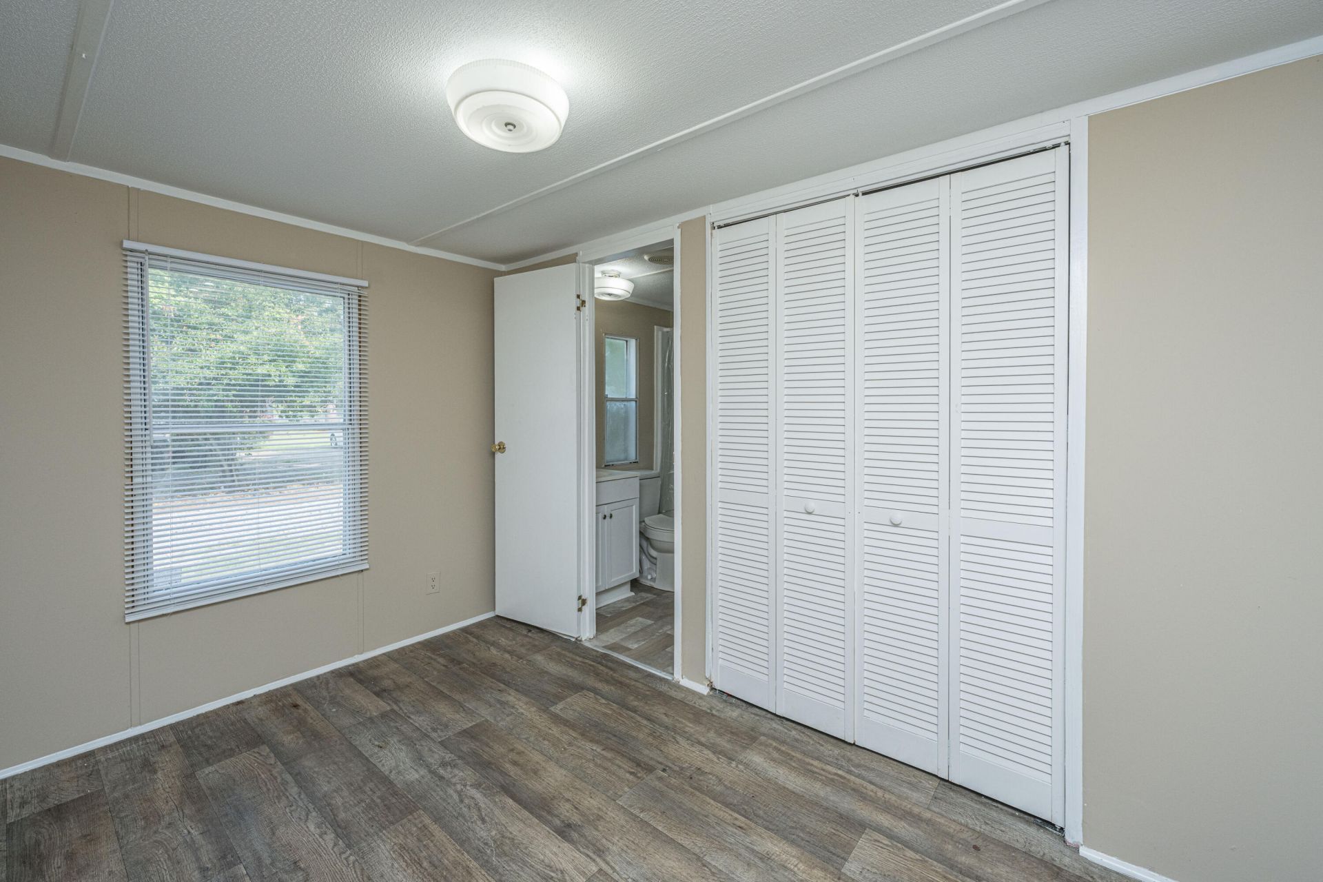 2155 Poinsettia Avenue Photo 21