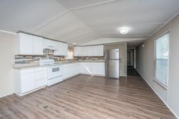 2155 Poinsettia Avenue photo 4