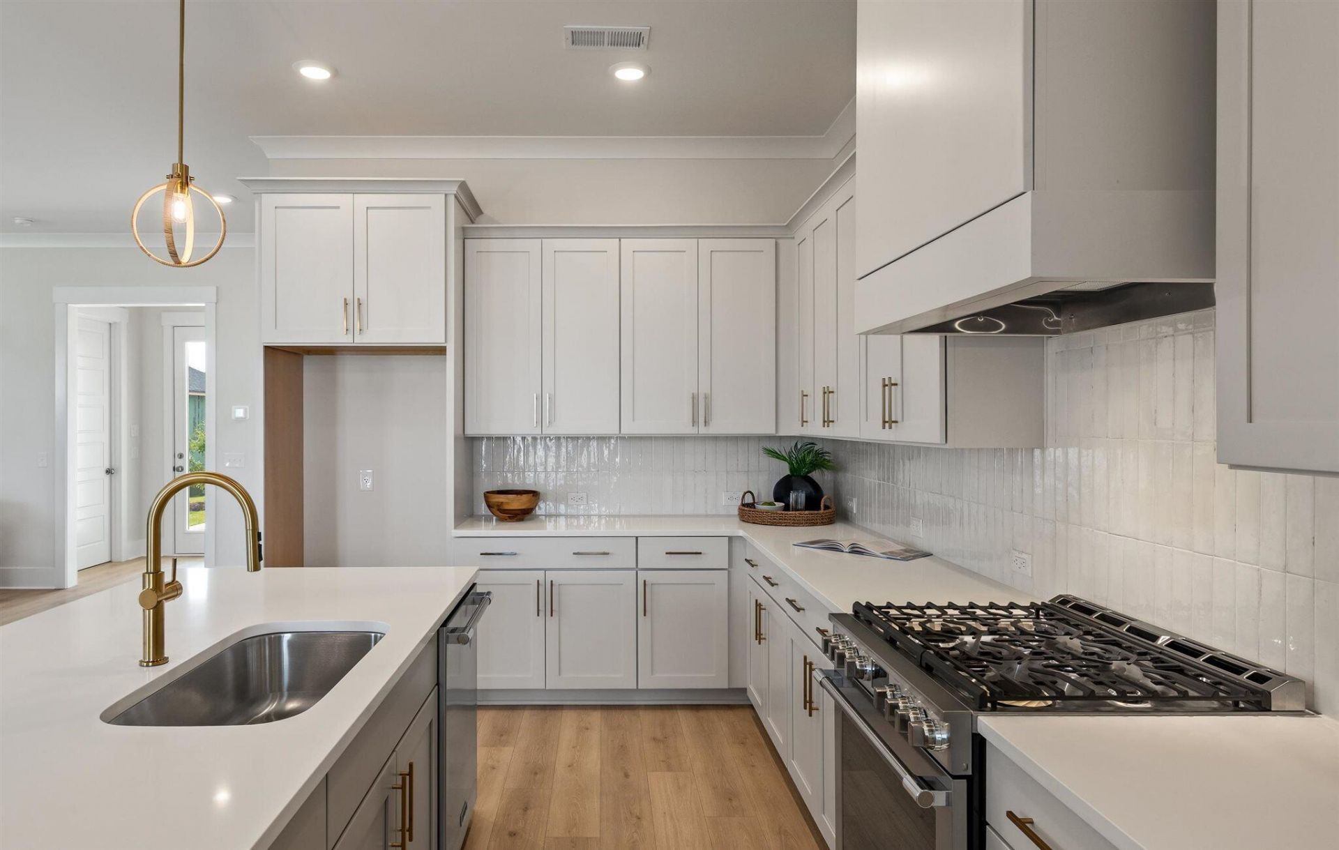 815 Gentle Breeze Drive Photo 10