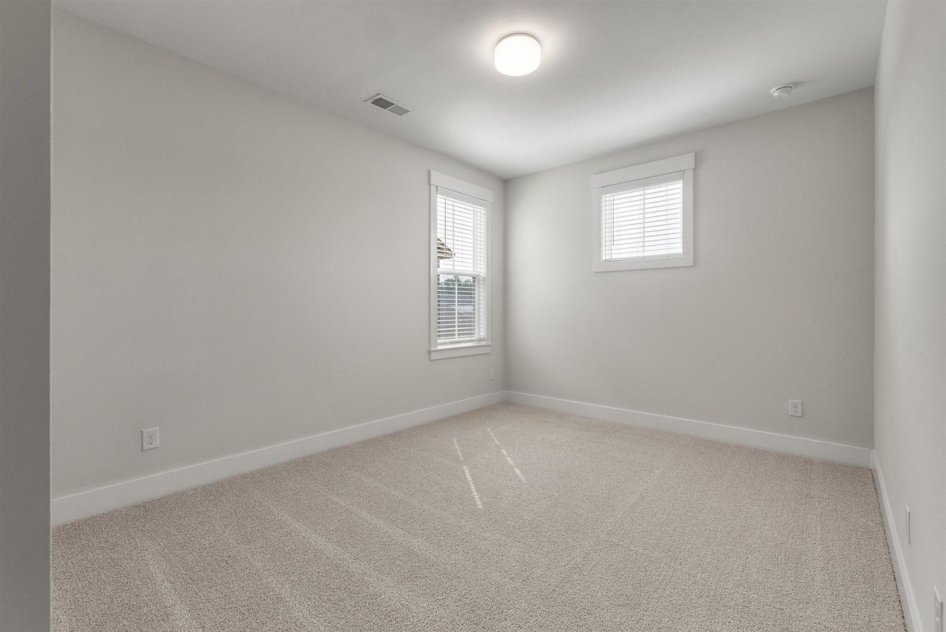 815 Gentle Breeze Drive Photo 23