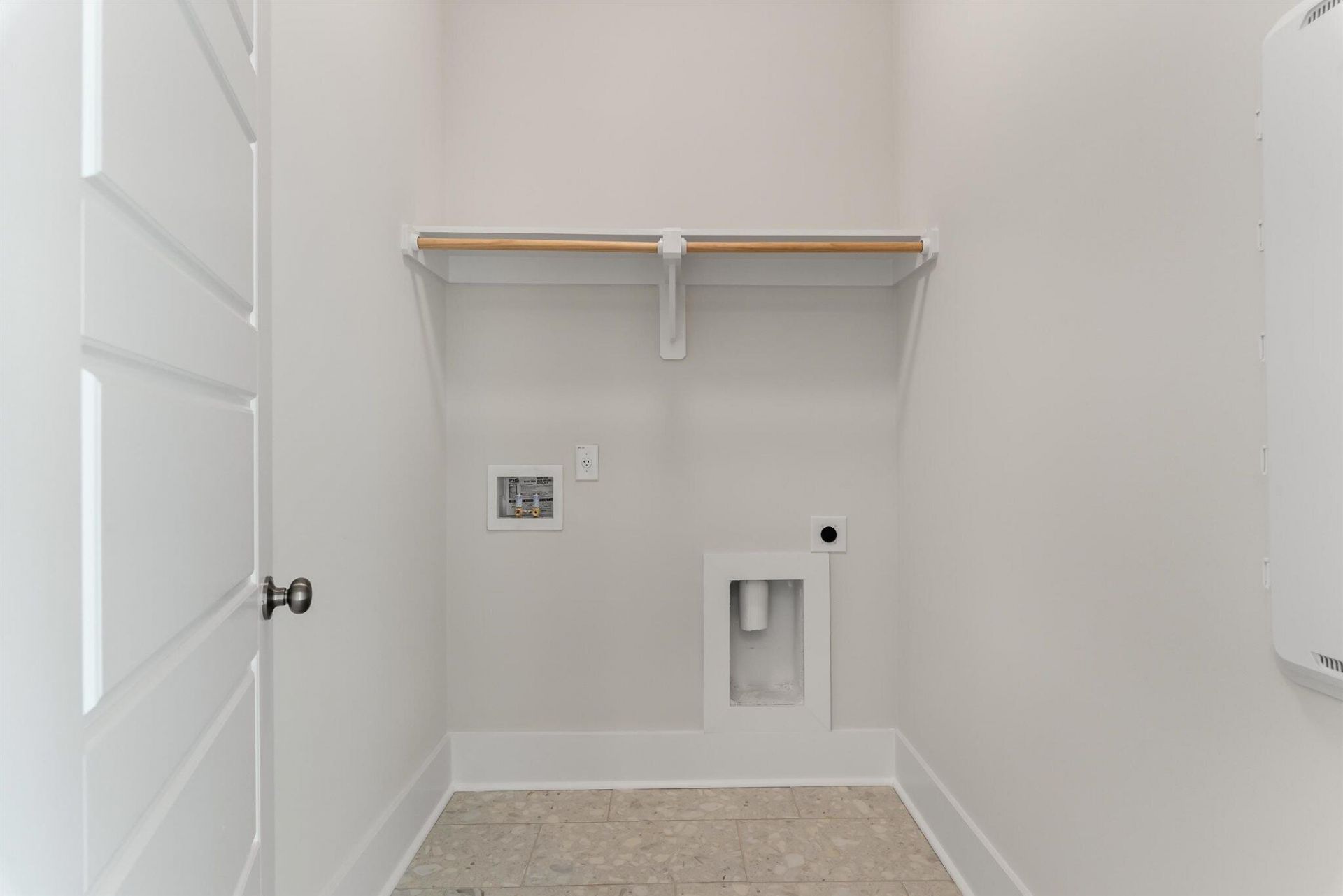 815 Gentle Breeze Drive Photo 24
