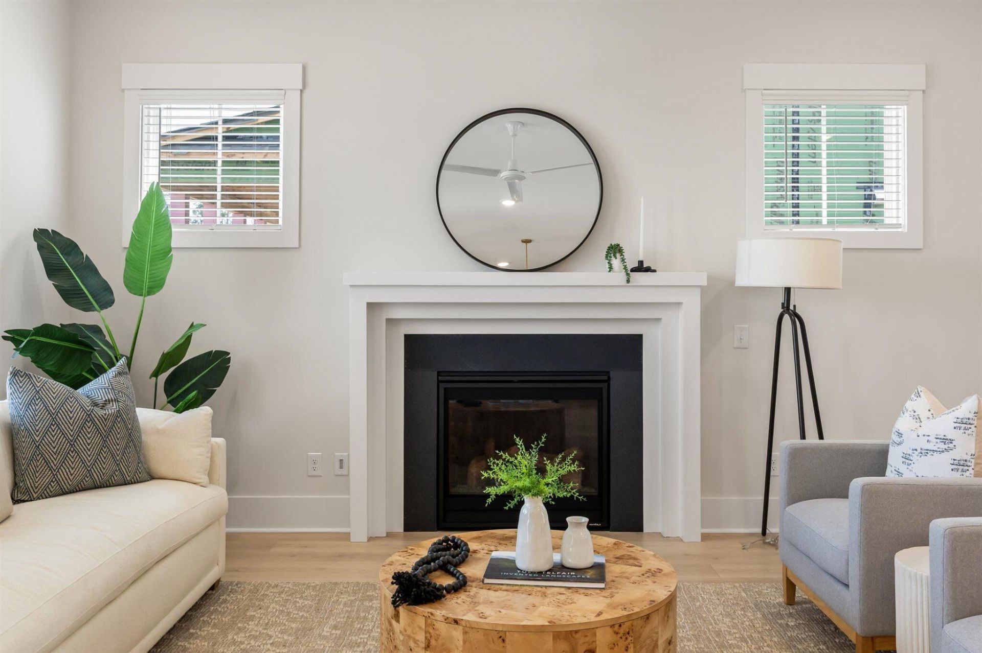 815 Gentle Breeze Drive Photo 5