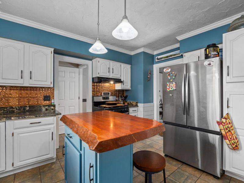 16903 Woodbury Avenue, Cleveland, OH 44135 Photo 5