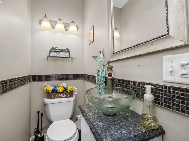16903 Woodbury Avenue, Cleveland, OH 44135 Photo 8