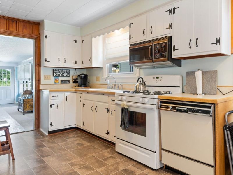 229 N Sackett Road, Marblehead, OH 43440 Photo 14