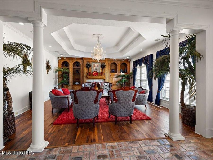Property Image 11