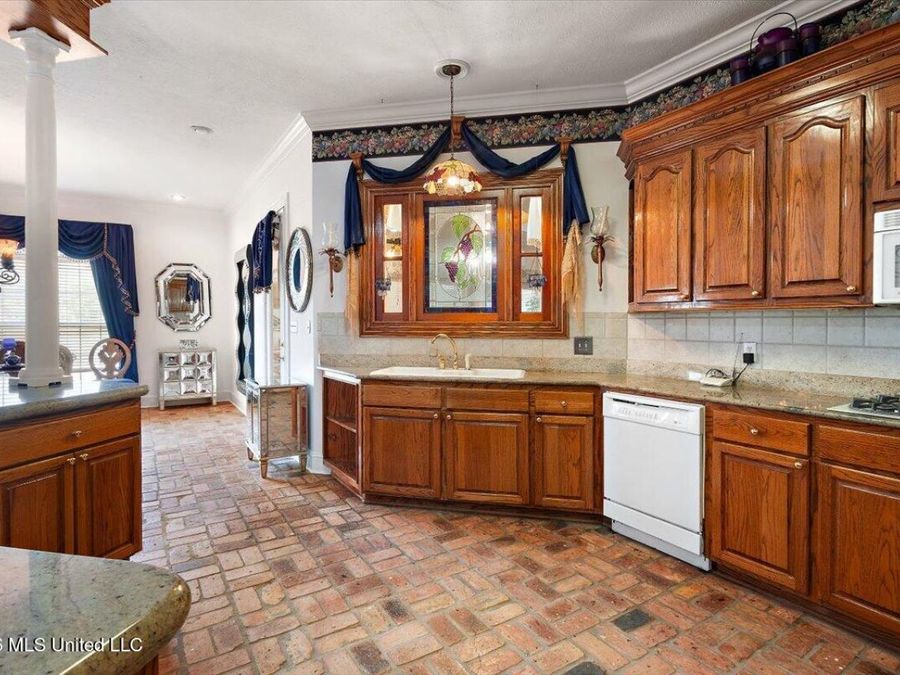 Property Image 16