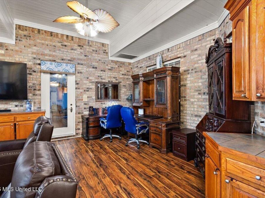 Property Image 42