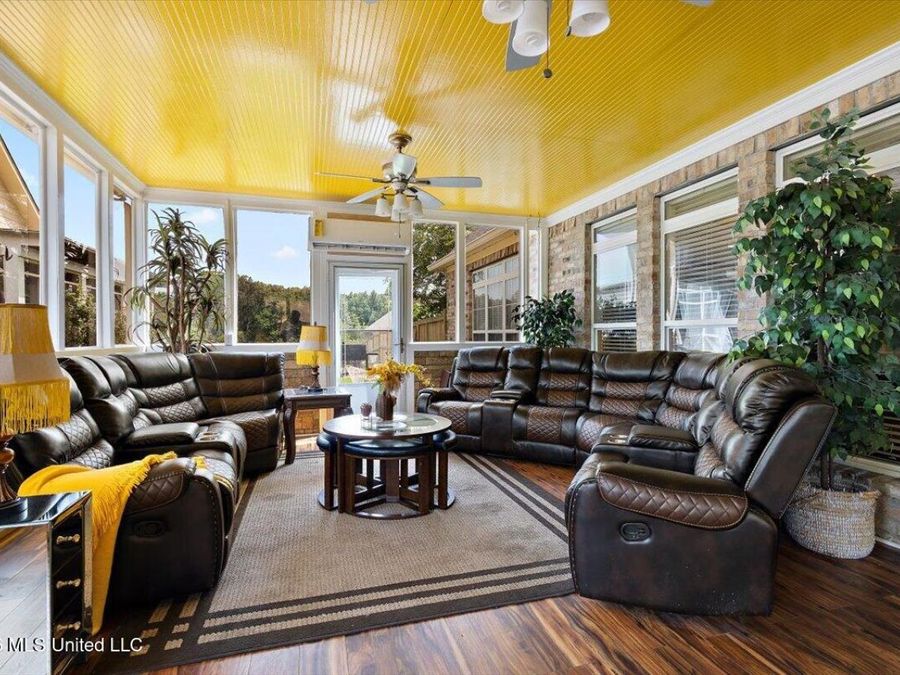 Property Image 43