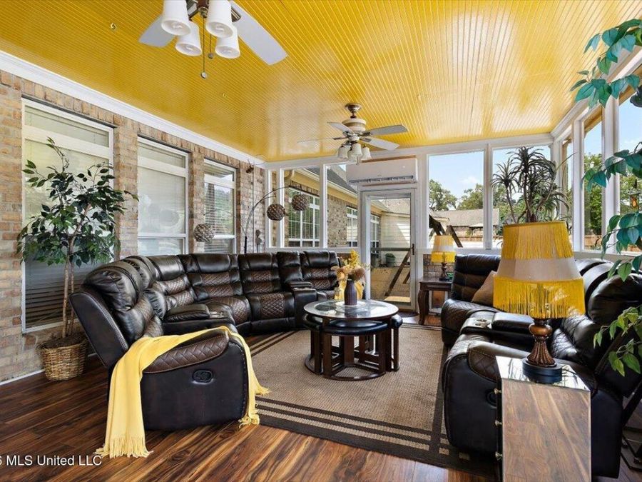 Property Image 44