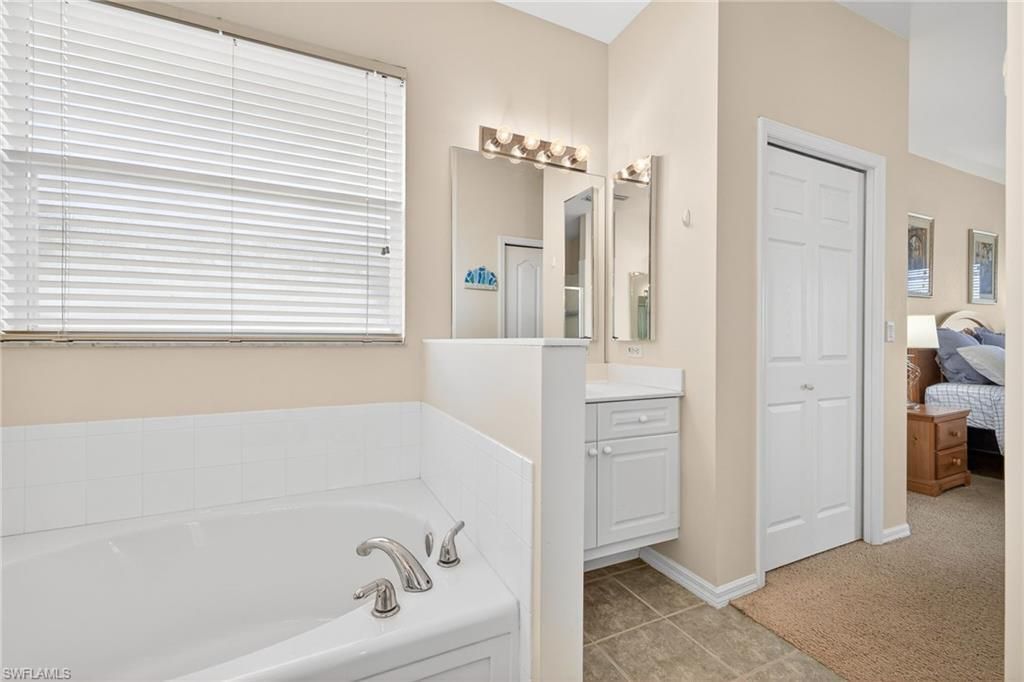 8912 Wellington Lakes Ct, Fort Myers, FL 33908 Photo