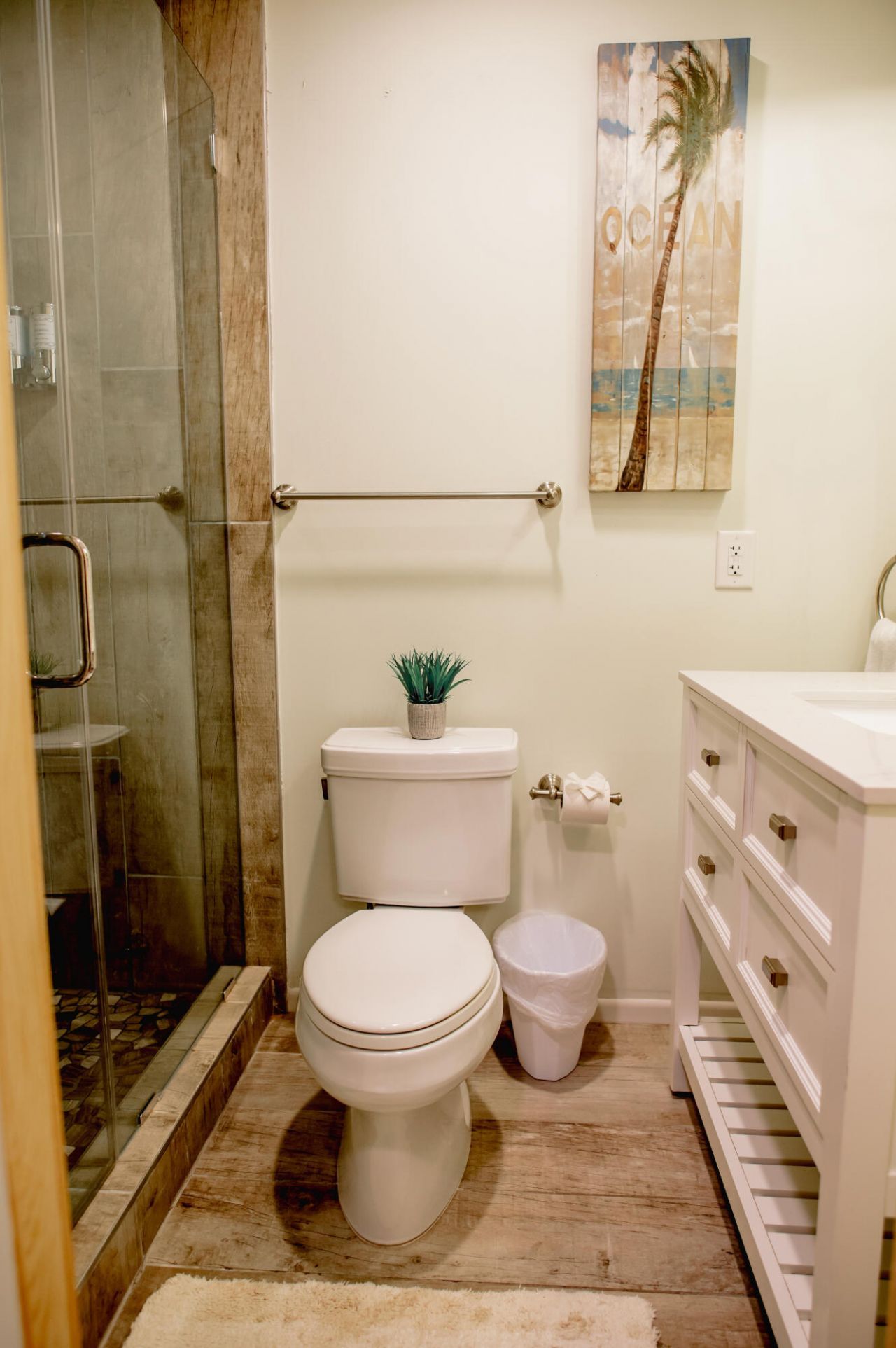 1221 Sumner Avenue  Photo 10